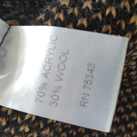 Cocogio Aztec Sweater Italy SZ.Med.NWT - Picture 9 of 9